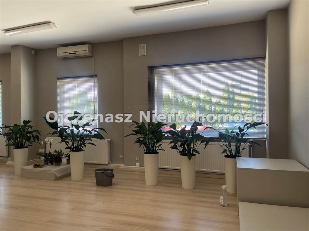 Wynajem biur i hali 300m2 z parkingiem, ogrodzony Bydgoszcz, Czyżkówko  300m2 Foto 1