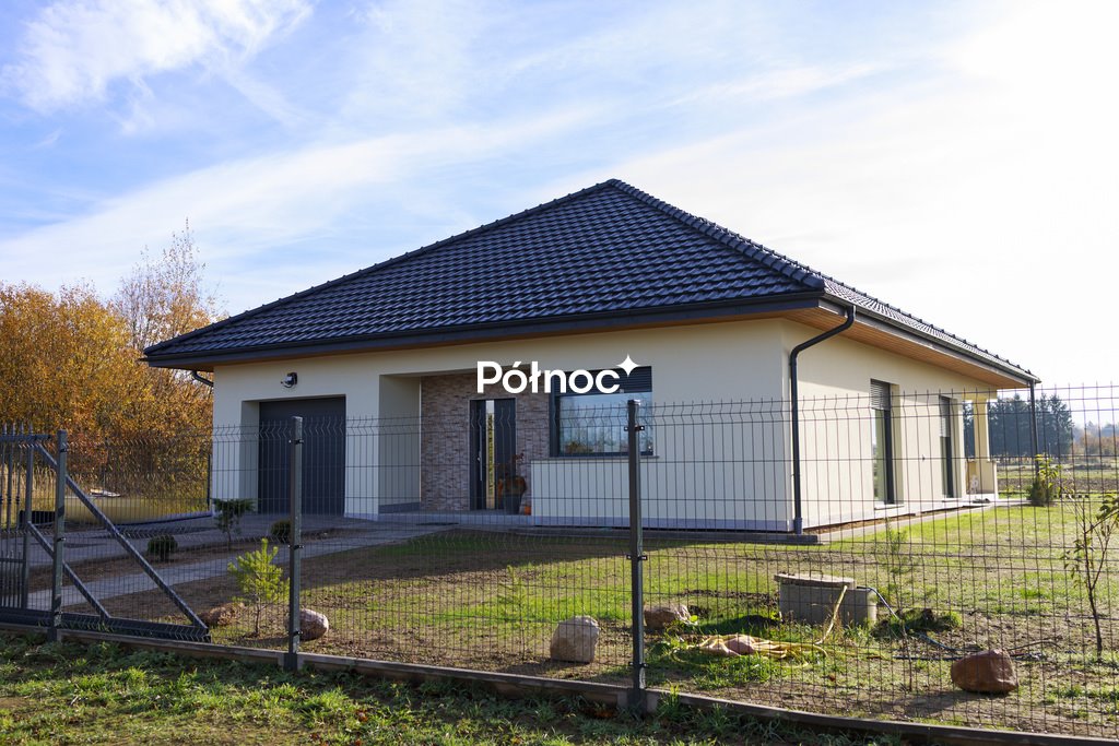 Komfortowy dom 142 m² z garażem, tarasem i ogrodem. Nowogrodziec, Podleśna  142m2 Foto 1