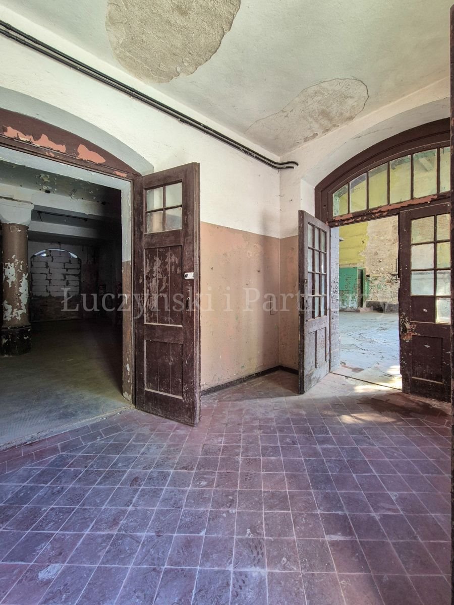 Lokal użytkowy 2060 m² w Kowarach, potencjał inwestycyjny - polecam! Kowary  2 061m2 Foto 1