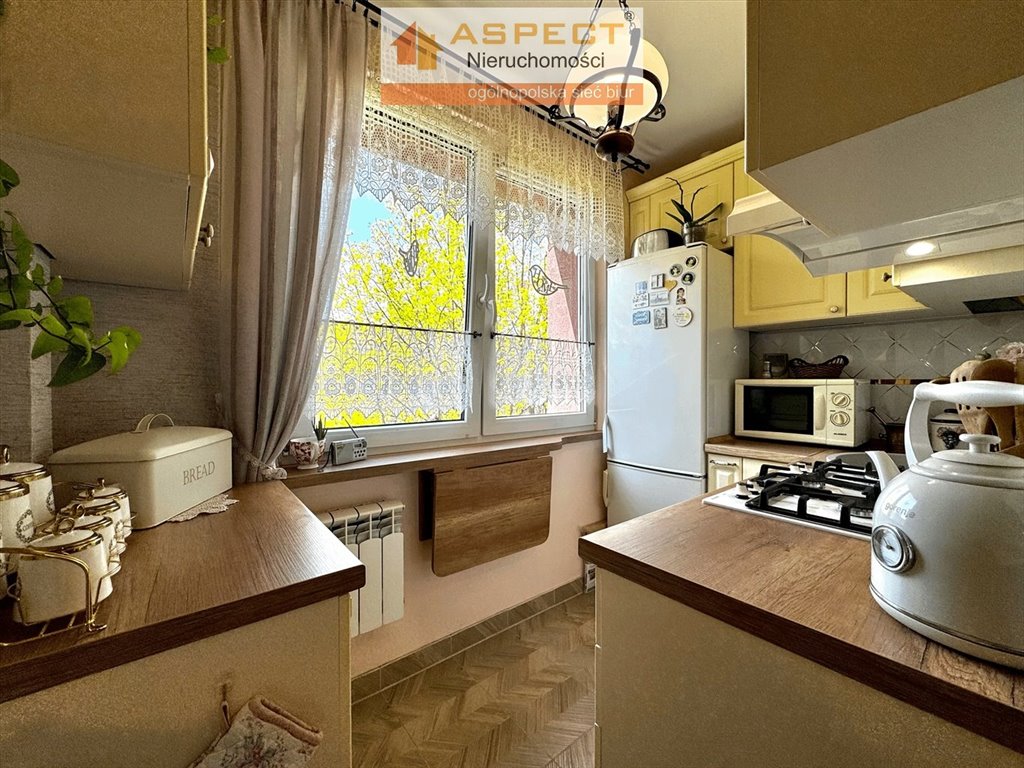 Mieszkanie dwupokojowe na sprzedaż Zabrze, Centrum  37m2 Foto 1