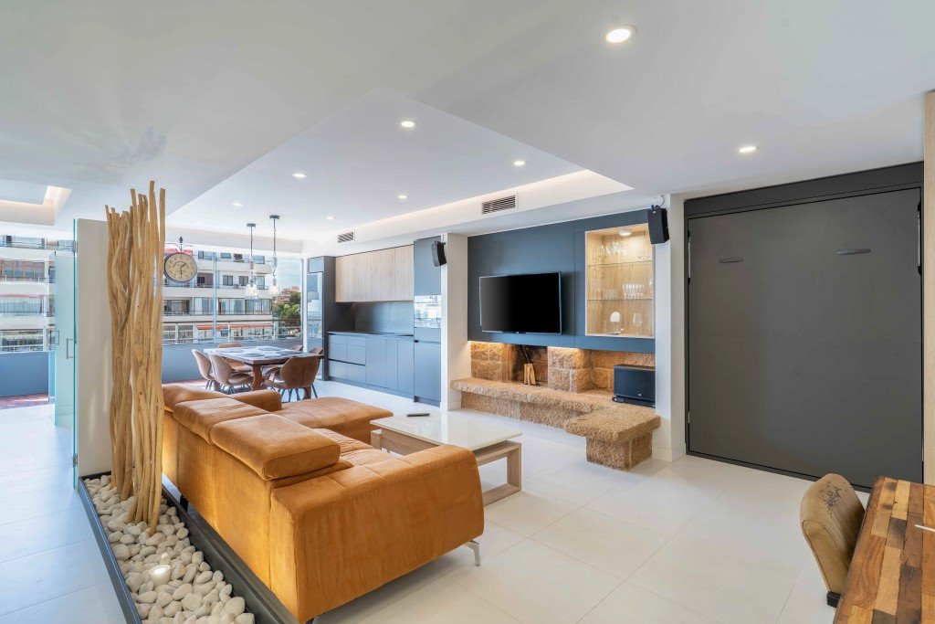 Nowoczesne 82 m² w centrum Torremolinos z dużym tarasem Hiszpania, Torremolinos  82m2 Foto 1