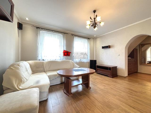 Mieszkanie czteropokojowe  na sprzedaż Świdnica  110m2 Foto 1