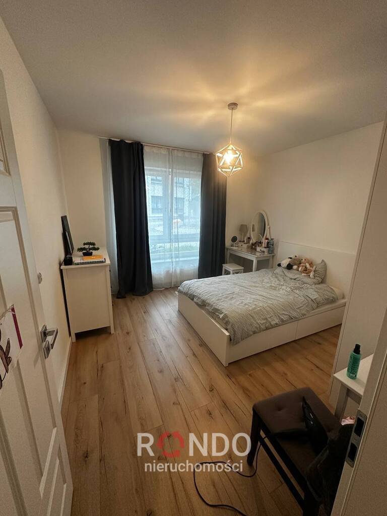 Mieszkanie czteropokojowe  na wynajem Szczecin, Gumieńce, Krakowska  96m2 Foto 1