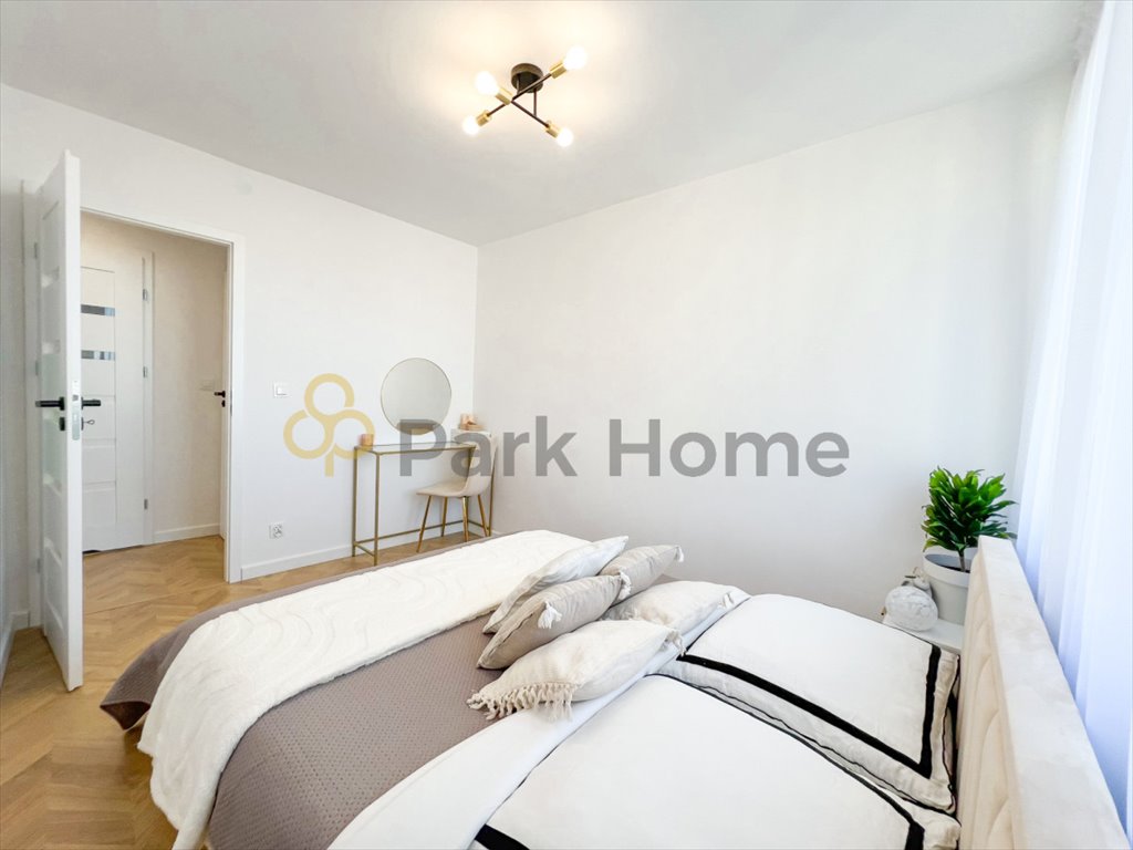 Mieszkanie czteropokojowe  na sprzedaż Zielona Góra  57m2 Foto 1