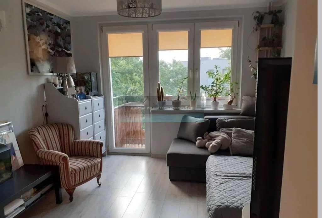 Dwupokojowe mieszkanie z balkonem i piwnicą w centrum Legionowa Legionowo, Jagiellońska  40m2 Foto 1