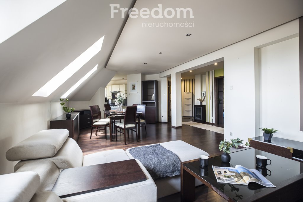 Mieszkanie trzypokojowe na sprzedaż Rzeszów, Pobitno  75m2 Foto 1