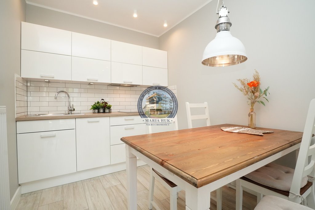 Mieszkanie dwupokojowe na sprzedaż Międzywodzie, Westerplatte  45m2 Foto 1