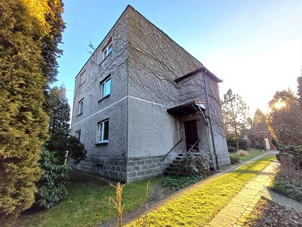 Dom 250 m2 z dwoma mieszkaniami i pięknym ogrodem Rydułtowy  250m2 Foto 1