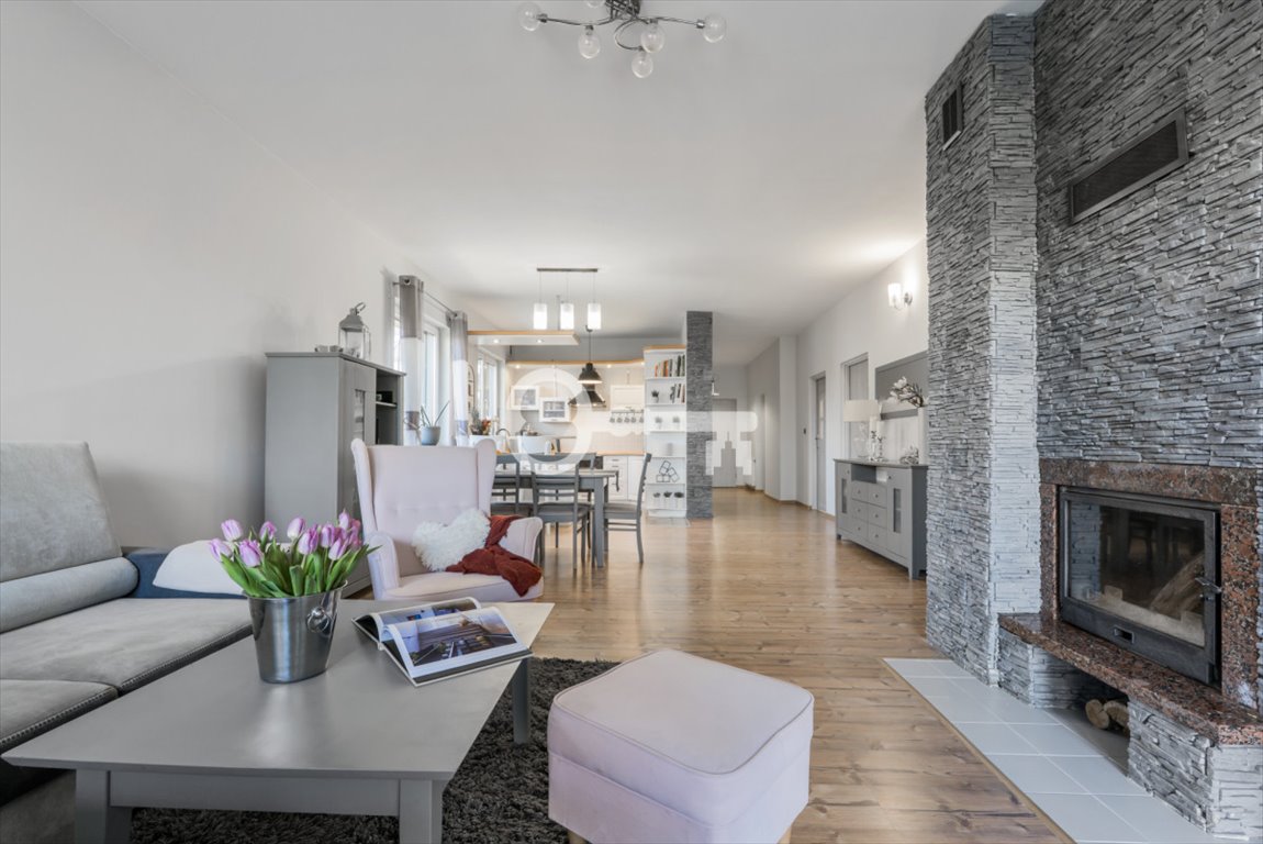 Komfortowy dom z dużą działką, nowa elewacja 2024 Malczyce, Polna  202m2 Foto 1