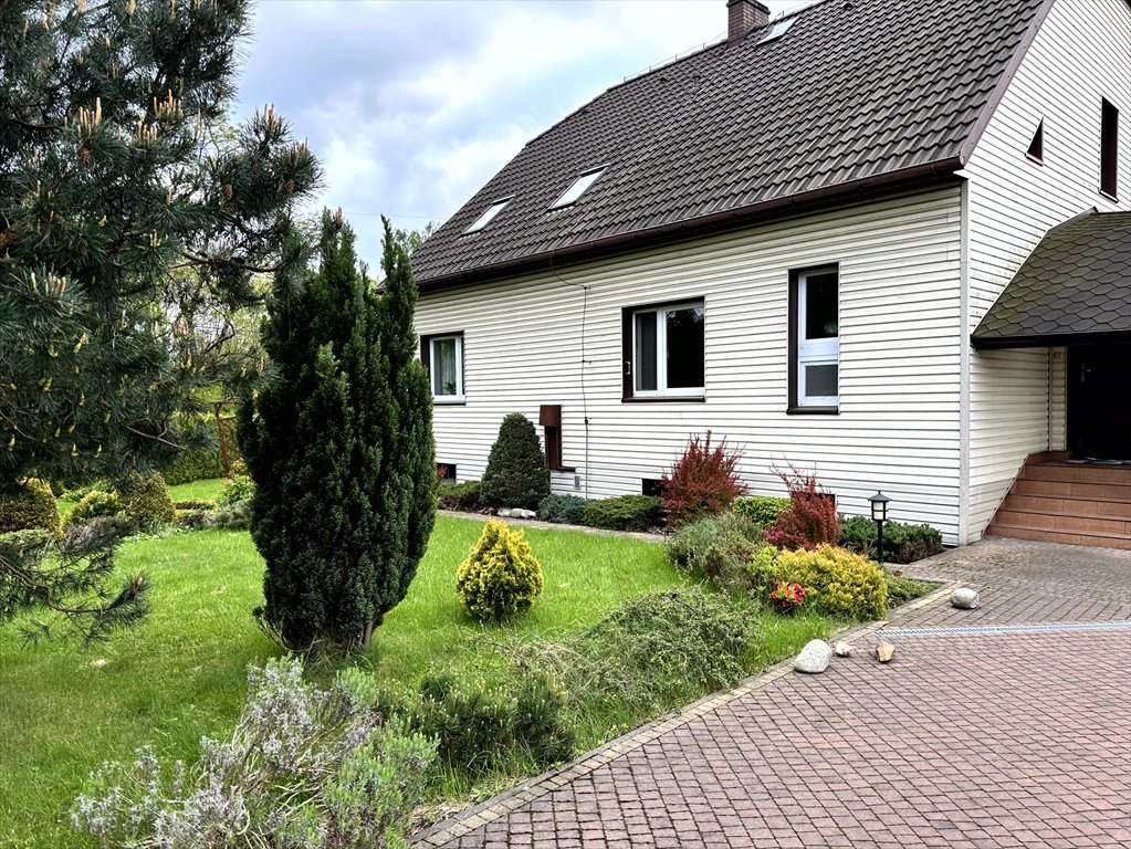 Na sprzedaż przestronny dom 175 m² w Bestwinie z ogrodem Bestwina, Kwiatowa  175m2 Foto 1