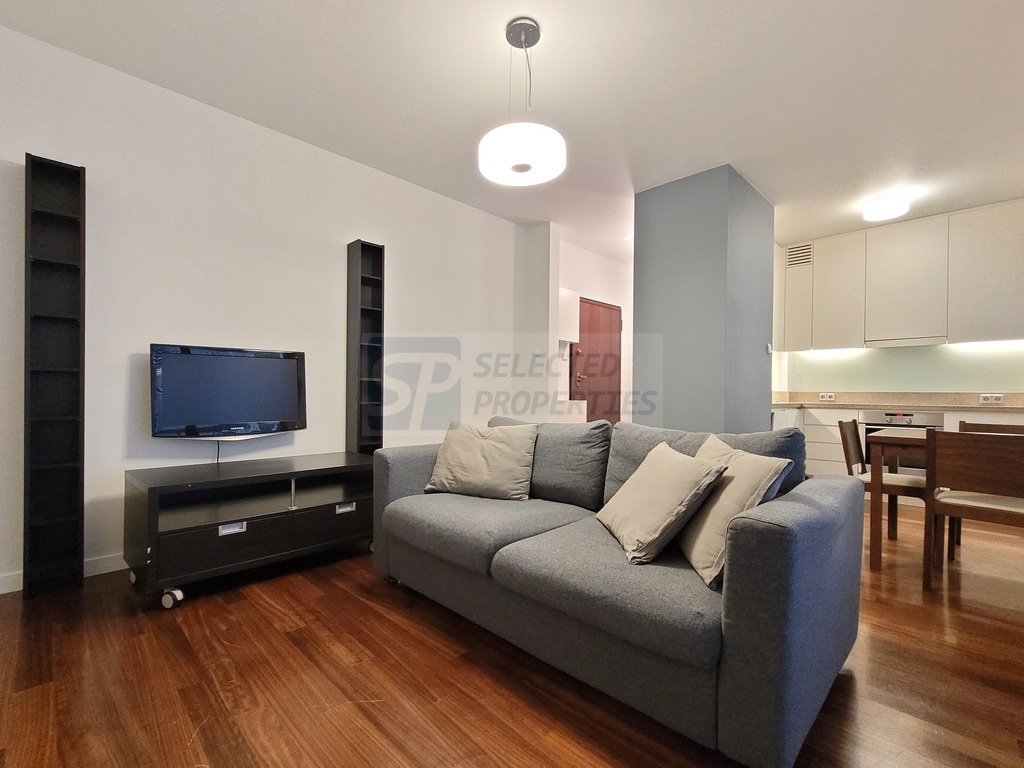 Na wynajem przestronne mieszkanie 45 m² w Warszawie: Warszawa Śródmieście: Wspólna
