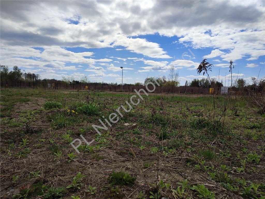 Działka 1500 m² pod zabudowę bliźniaczą z mediami w drodze Szczęsne  1 500m2 Foto 1