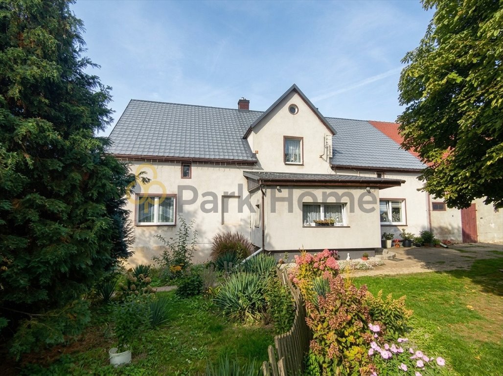 Na sprzedaż przestronny dom 220 m² z dużą działką w Wrzesinach Wrzesiny, Górna  220m2 Foto 1