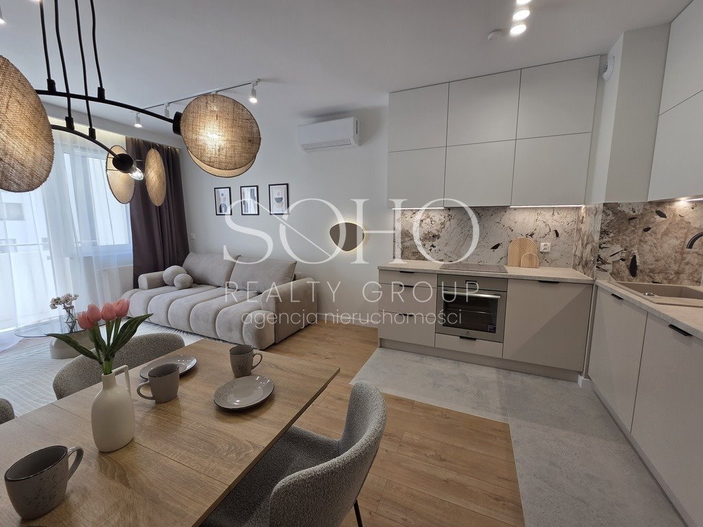 Do sprzedania komfortowe 2-pokojowe mieszkanie 45 m² z balkonem w Krakowie Kraków, Podgórze Duchackie, Walerego Sławka  45m2 Foto 1