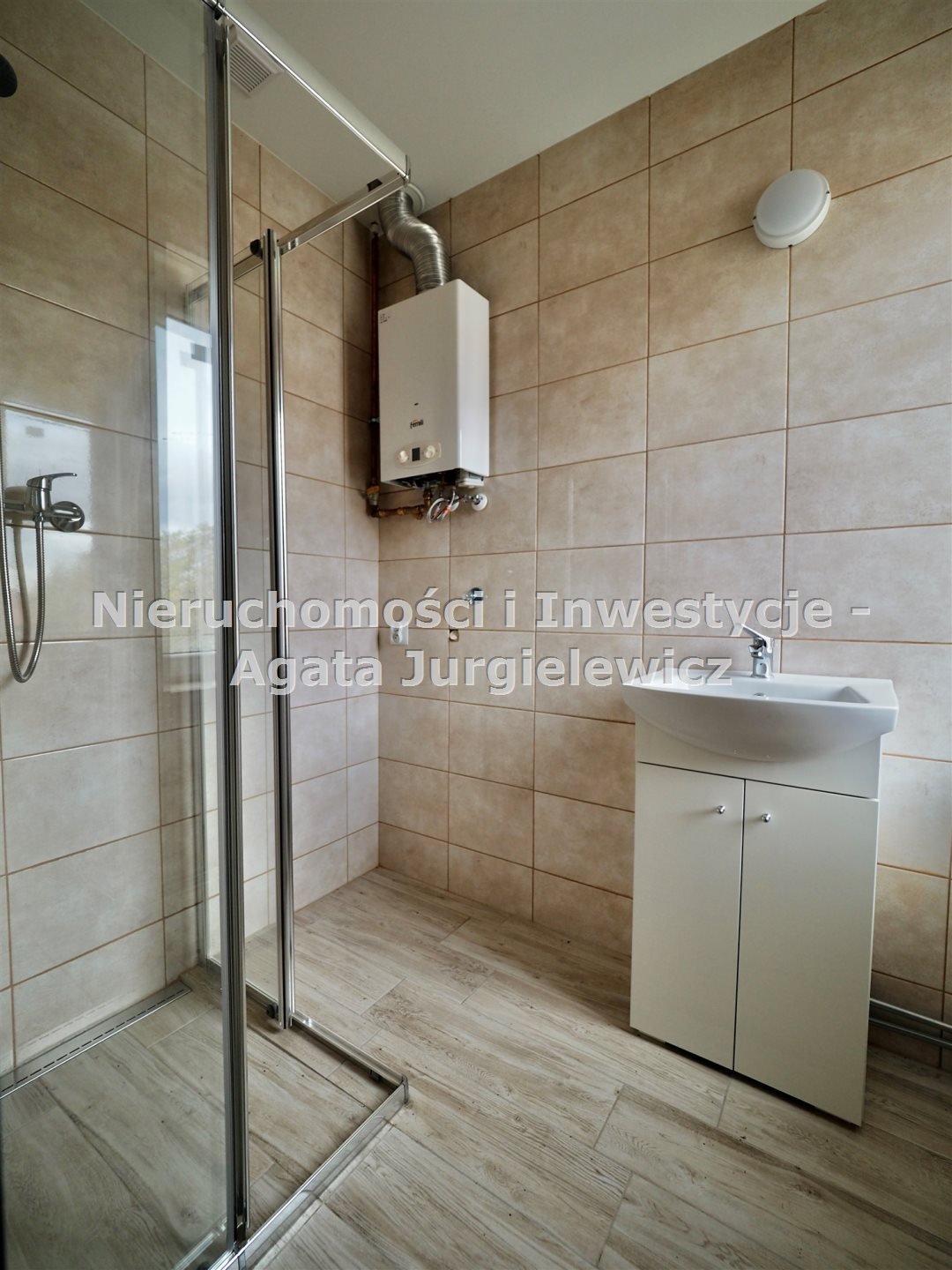 Mieszkanie dwupokojowe na sprzedaż Oleśnica  54m2 Foto 9