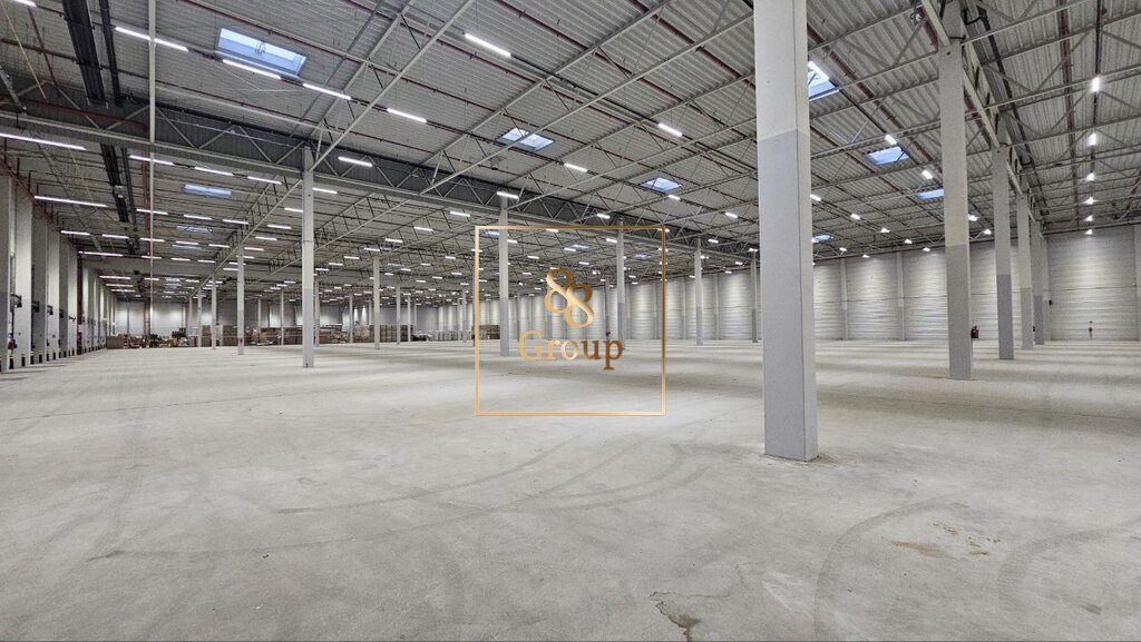 Magazyn 8 000 m² z biurem - doki i parking od zaraz Czeladź  8 000m2 Foto 1