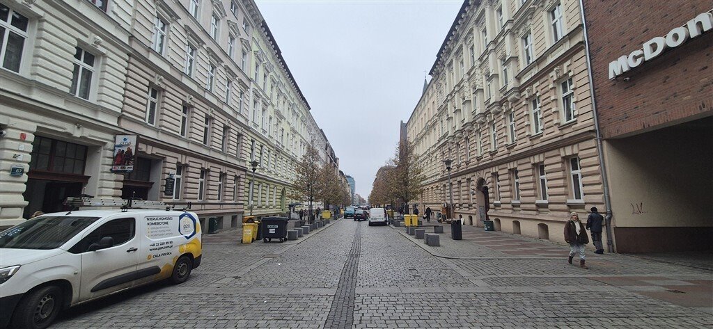 Przestronne 5-pokojowe mieszkanie z dwoma kuchniami i udziałem w gruncie Szczecin, Kaszubska  186m2 Foto 1