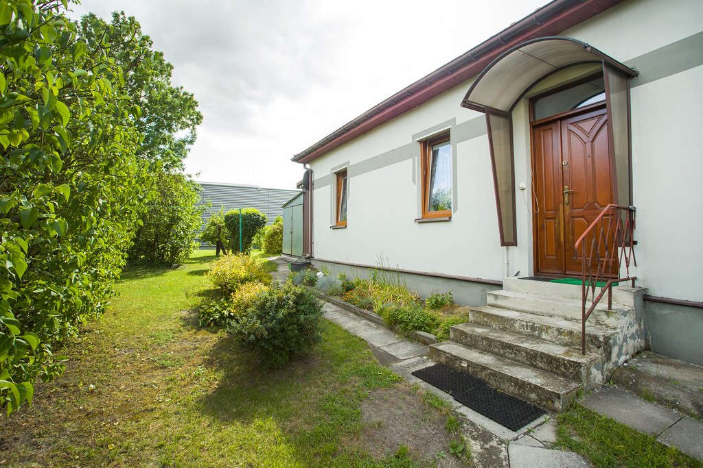 Dom na sprzedaż Jędrzejów, Okrzei  37m2 Foto 1