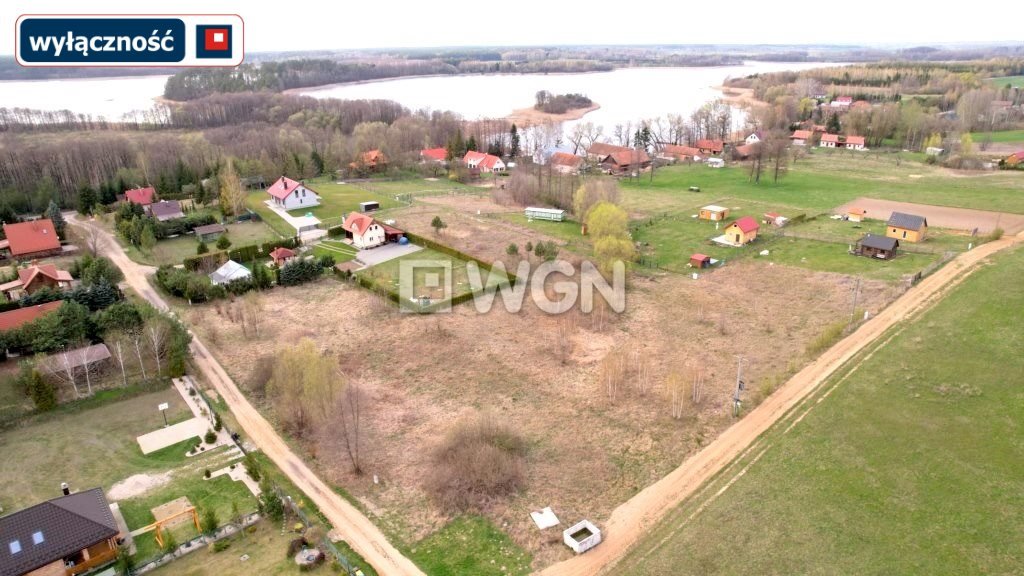 Działka budowlana z mediami, lasami i plażą nad jeziorem Jędrzejki  588m2 Foto 1