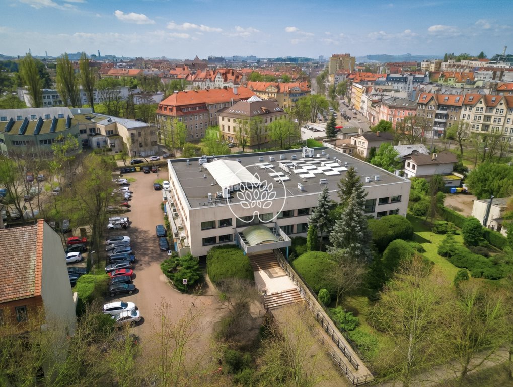 Przestronny biurowiec 4 035 m2 z parkingiem i serwerownią. Szczecin  7 734m2 Foto 1