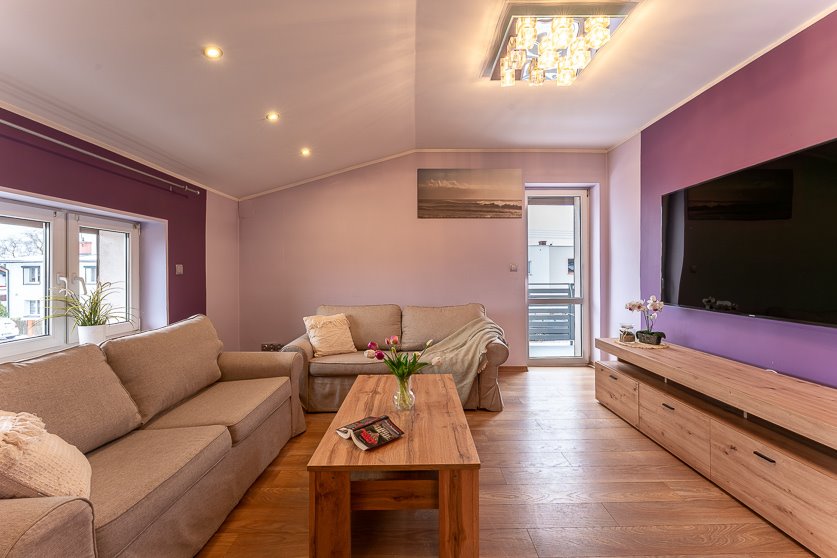 Zadbany dom 6 pokoi z dwoma kuchniami i ogrzewaniem Oborniki, gen. Władysława Andersa  169m2 Foto 1