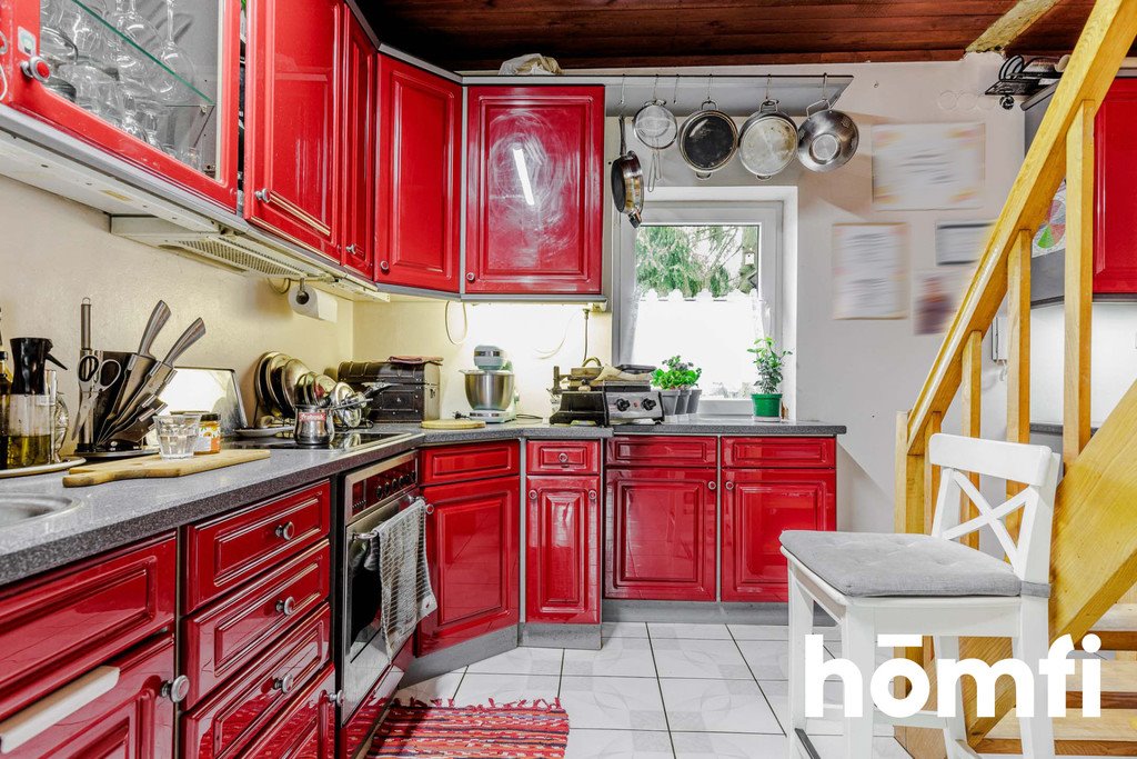 Urokliwy dom w Magdalence z dużą działką i klimatem Magdalenka, Jałowcowa  100m2 Foto 1