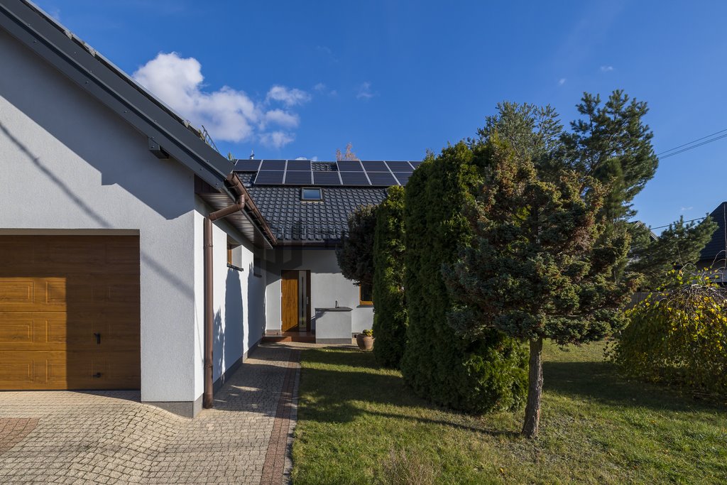 Dom na sprzedaż Łoś  251m2 Foto 1