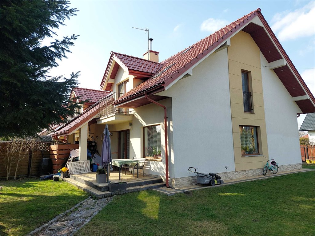 Dom skrajny 136 m² z garażem i ogrodem w Rzeszowie Rzeszów, Dworzysko, Szlachecka  136m2 Foto 1