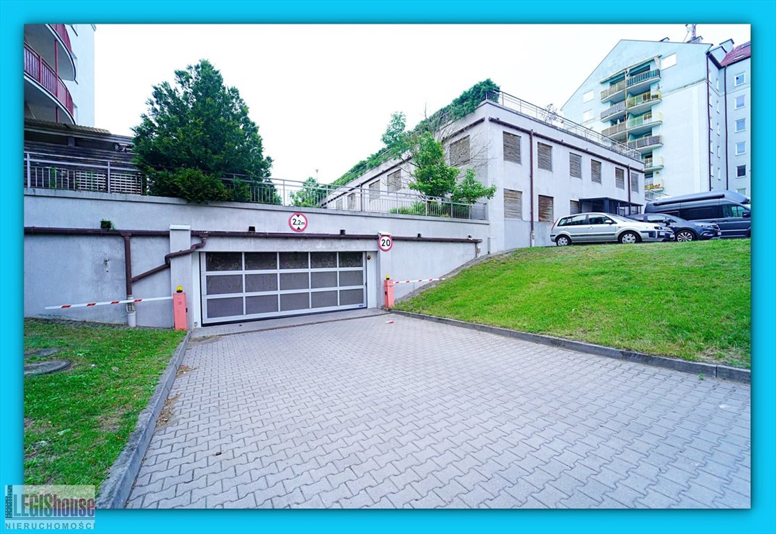 Miejsce postojowe 16 m² w hali z monitoringiem polecam Olsztyn, Jaroty, Srebrna  16m2 Foto 1