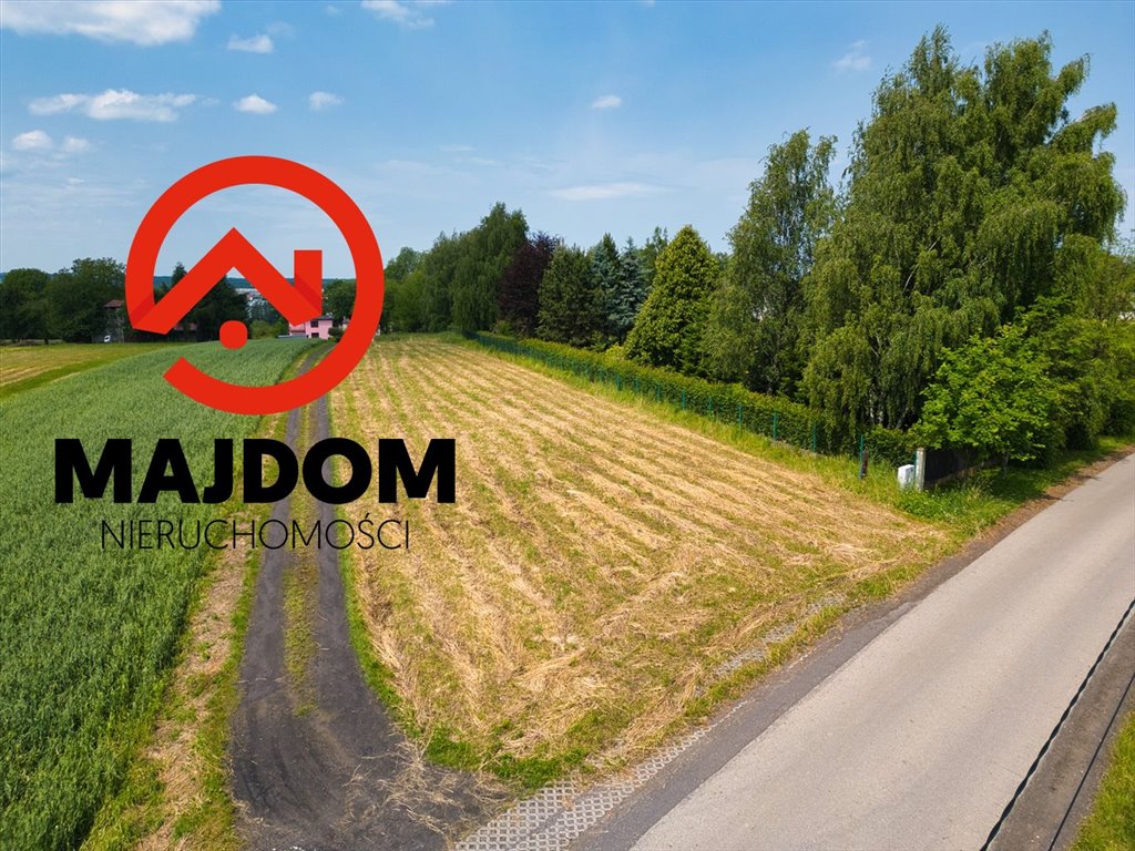 Widokowa działka budowlana 1741 m² w Kętach z mediami Kęty  1 741m2 Foto 1