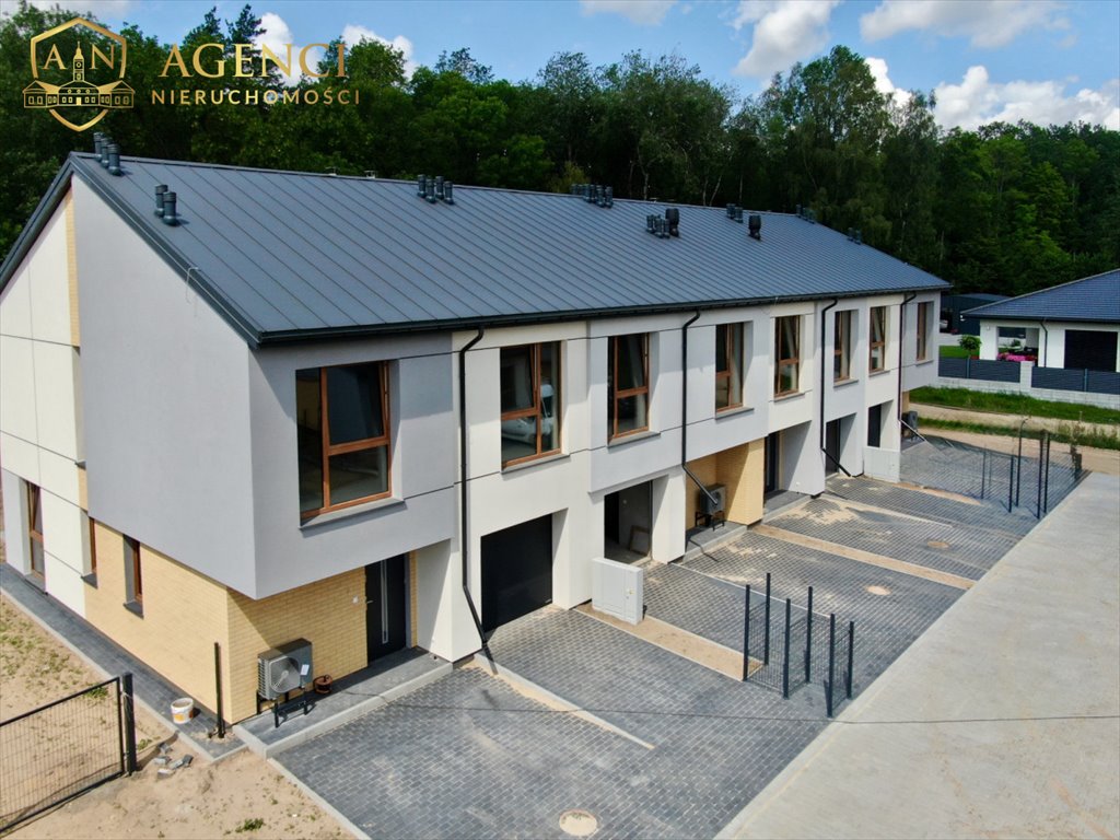 Dom w Grabówce z wysokim standardem i pompą ciepła Grabówka, Malinowa  132m2 Foto 1