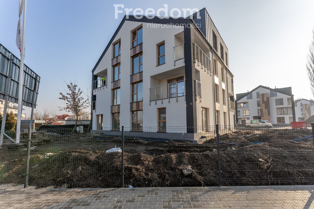 Mieszkanie dwupokojowe na sprzedaż Zamienie, Błędna  40m2 Foto 3