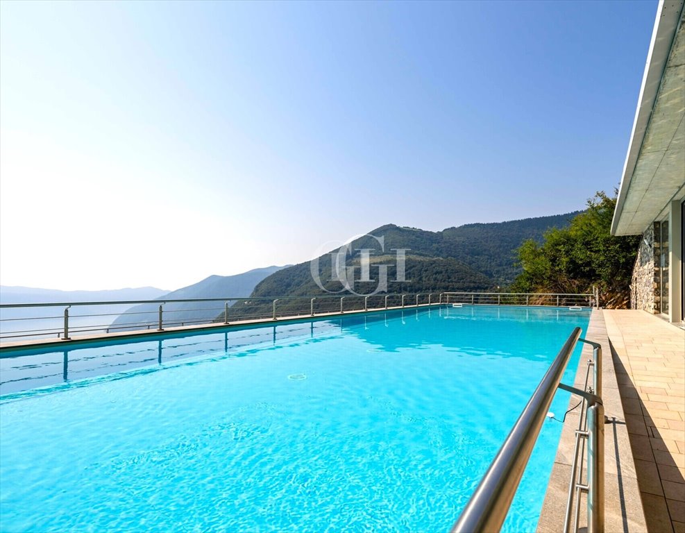 Kawalerka na sprzedaż Włochy, Parzanica  40m2 Foto 1