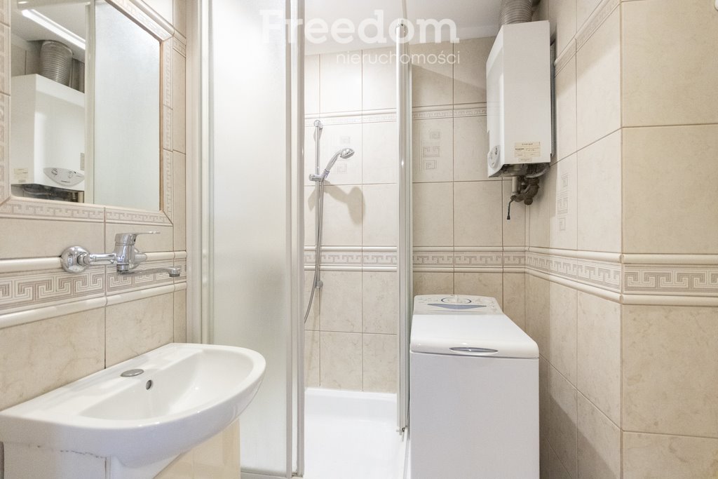 Mieszkanie dwupokojowe na sprzedaż Głuchołazy, Szymona Koszyka  48m2 Foto 1