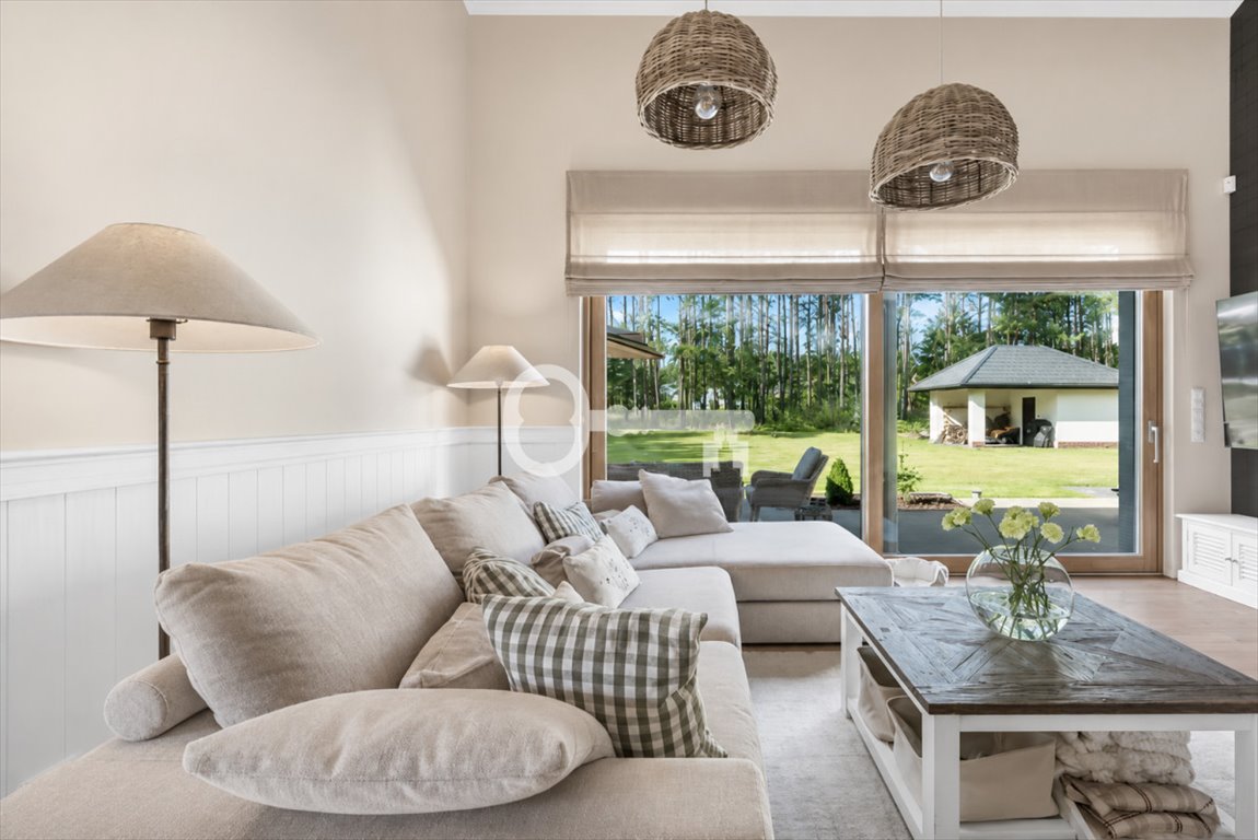 Sprzedam nowoczesny dom 267 m² z własnym lasem i garażem Bojano  268m2 Foto 1