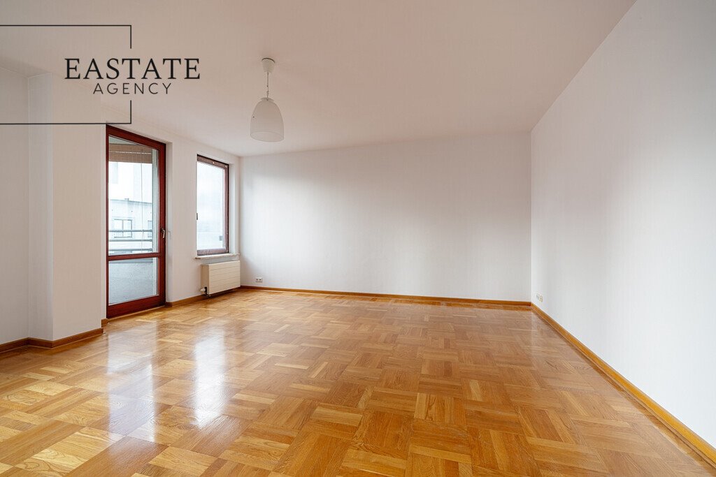Sprzedam przestronne 126 m² z tarasem, garaż i loggia w Woli Warszawa, Wola, Łucka  126m2 Foto 1