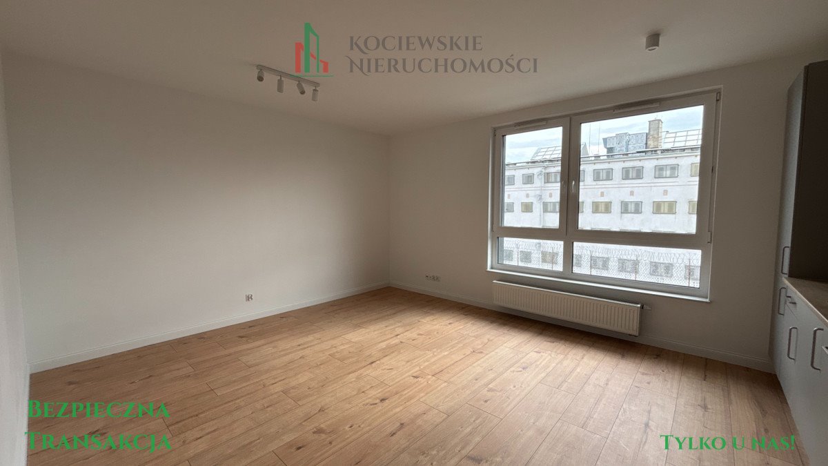 Nowoczesna kawalerka z komórką i parkingiem w Starogardzie Starogard Gdański, Aleja Jana Pawła II  34m2 Foto 1