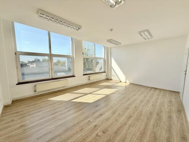 Na wynajem jasny lokal biurowy 26 m² z parkingiem i dostępem 24/7 Opole, Malinka  26m2 Foto 1
