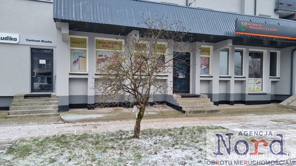 Lokal usługowy 103,7 m2 z dużymi oknami i parkingiem Augustów  104m2 Foto 1