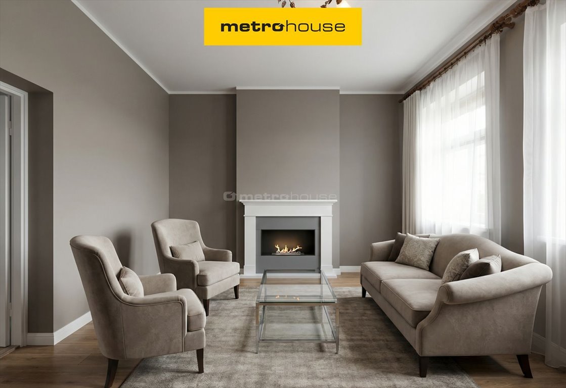 Przestronne mieszkanie z piwnicą i parkingiem w centrum Tucholi Tuchola, Szkolna  97m2 Foto 1