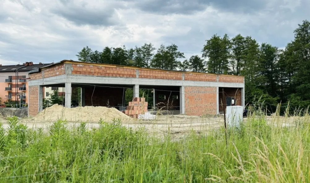Nowoczesny lokal usługowy 132 m2 w Rybniku, gotowy do adaptacji Rybnik, Sosnowa  132m2 Foto 1