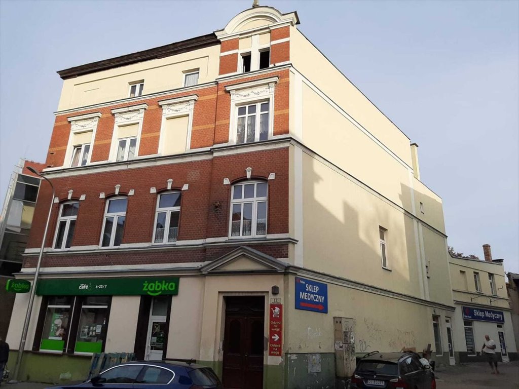 Lokal 30 m² przy głównej ulicy, parking, blisko centrum Jelenia Góra  30m2 Foto 1