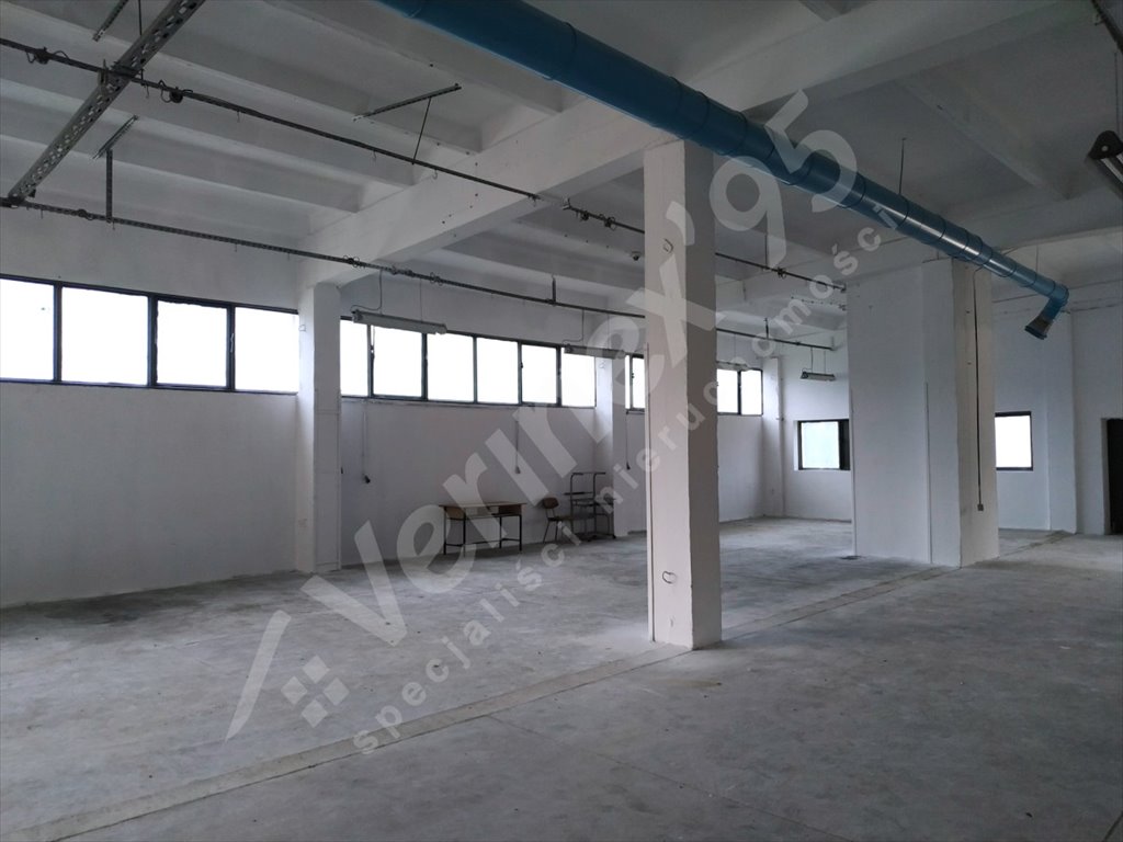 Lokal użytkowy na sprzedaż Góra  2 100m2 Foto 3