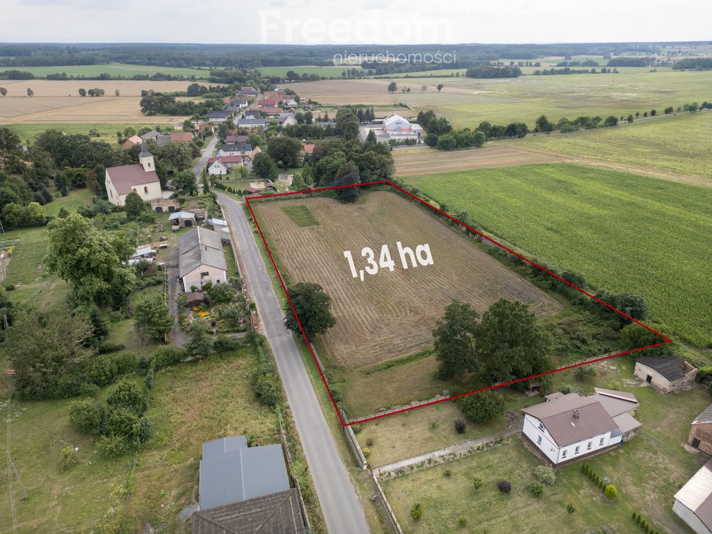 Działka pod zabudowę 1,34 ha z mediami, asfalt, spokojna okolica Szydłowiec Śląski  13 400m2 Foto 1
