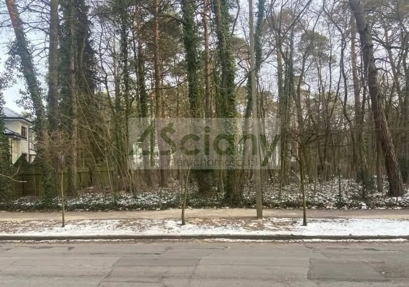 Działka budowlana 1827 m² z mediami i MPZP w Milanówku Milanówek  1 827m2 Foto 1