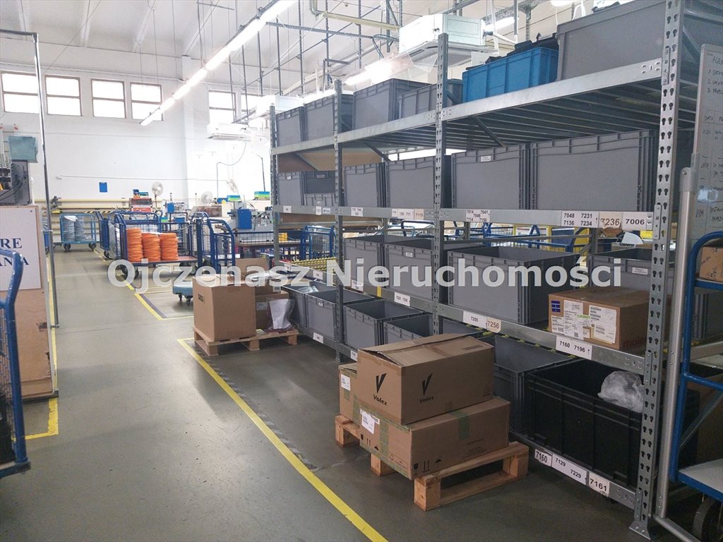 Hale magazynowe i biura 5800 m2 w Bydgoszczy.: Bydgoszcz Brdyujście