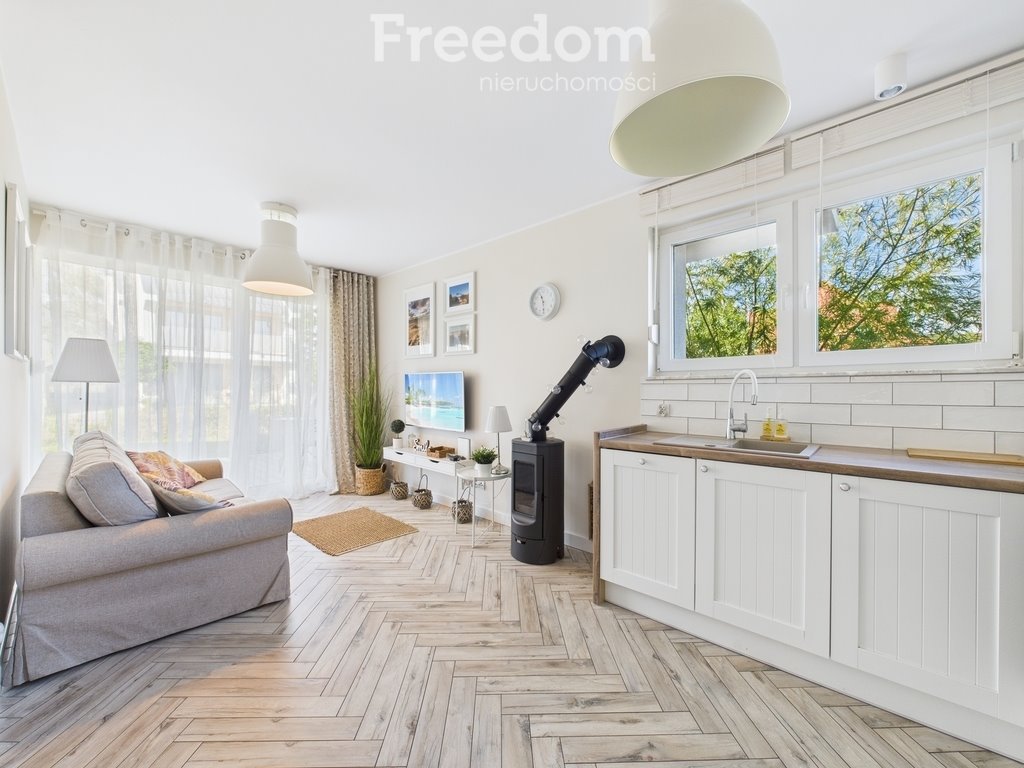 Mieszkanie dwupokojowe na sprzedaż Jantar, Bursztynowa 3d  38m2 Foto 1