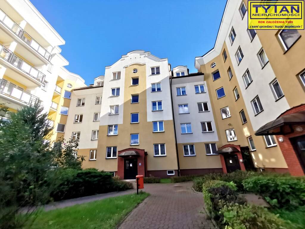 Mieszkanie trzypokojowe na sprzedaż Łomża, Polowa  75m2 Foto 1