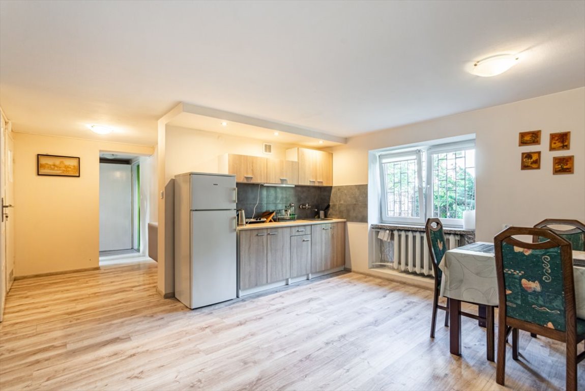 Do sprzedania przestronny dom 250 m² z niezależnymi mieszkaniami Ząbki  250m2 Foto 1