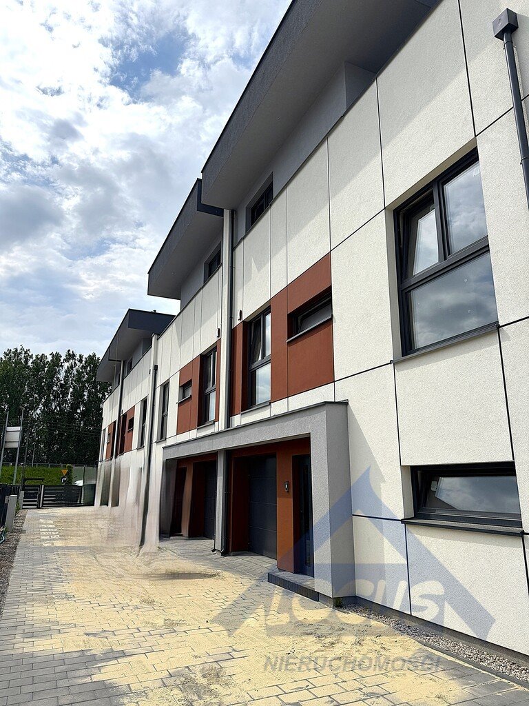 Nowoczesny dom 136 m2 z tarasem i garażem w Wawrze Warszawa, Wawer  136m2 Foto 1
